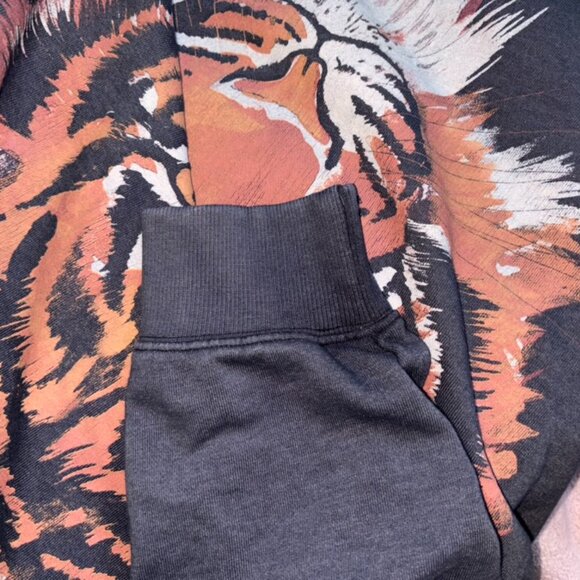 GUC!! FREE PEOPLE x WRANGLER Tiger Sweatshirt | Oversized Slouchy Crewneck | Med - Picture 5 of 7